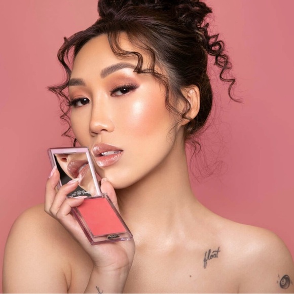 Dominique Cosmetics Silk Tone Cream Blush NEW shade SOFT PINK - Picture 8 of 9